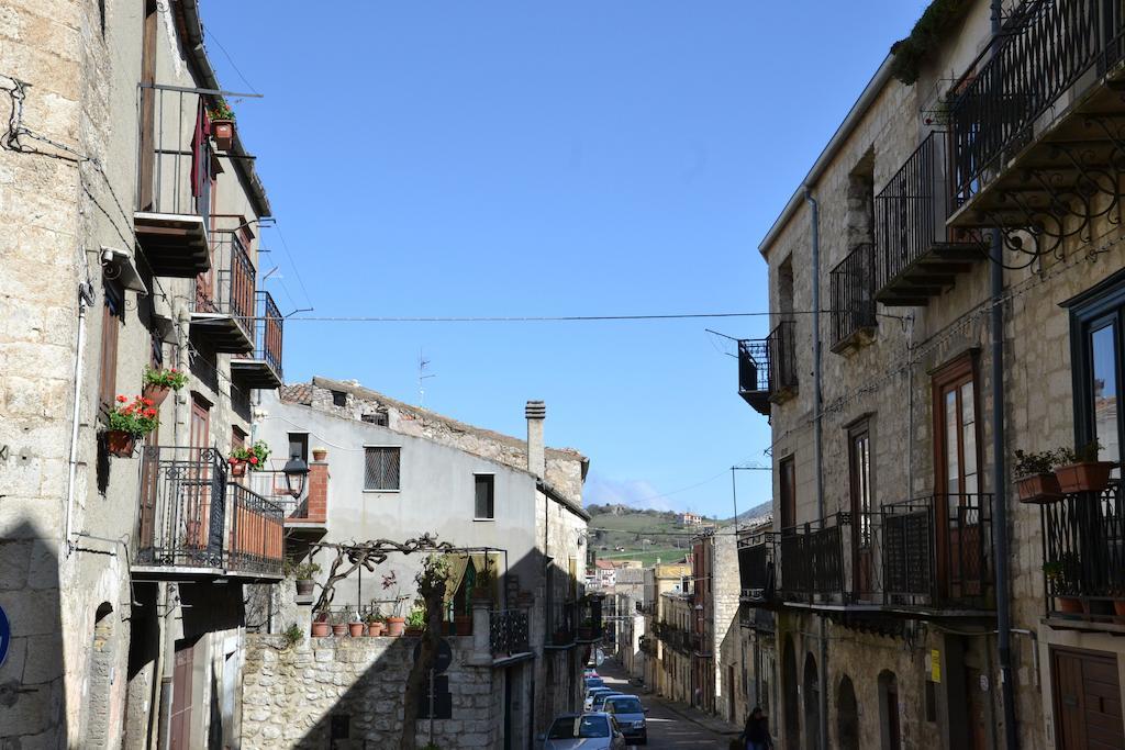 La Casa Del Pittore Di Petralia Petralia Soprana Dış mekan fotoğraf